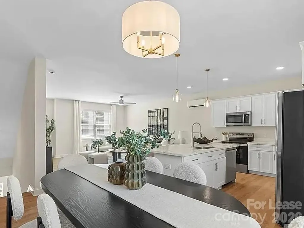 1104 Wonder Way Charlotte NC 28208