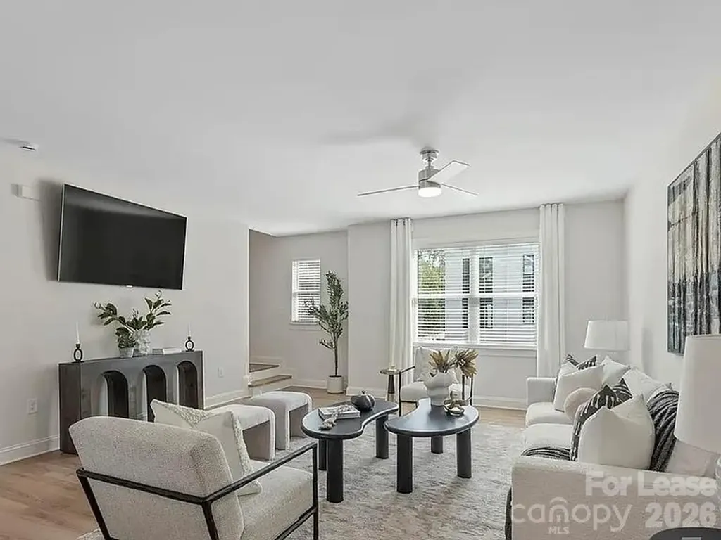 1104 Wonder Way Charlotte NC 28208