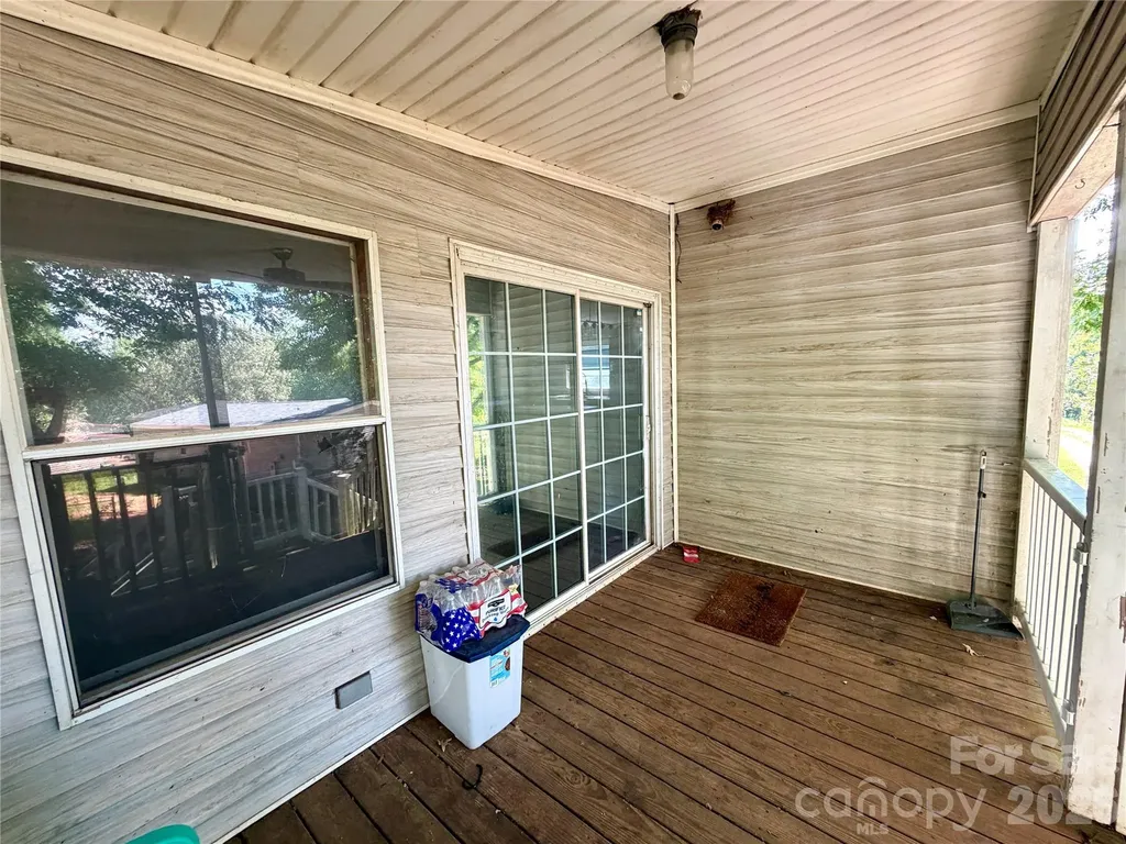 1050 Gold Mine Drive Catawba NC 28609