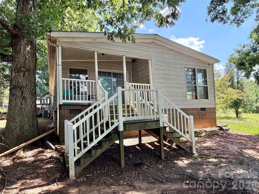 1050 Gold Mine Drive Catawba NC 28609