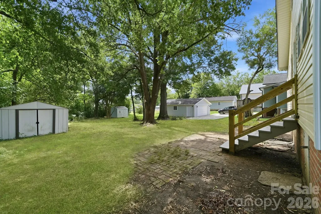 206 N Ridge Avenue Kannapolis NC 28083