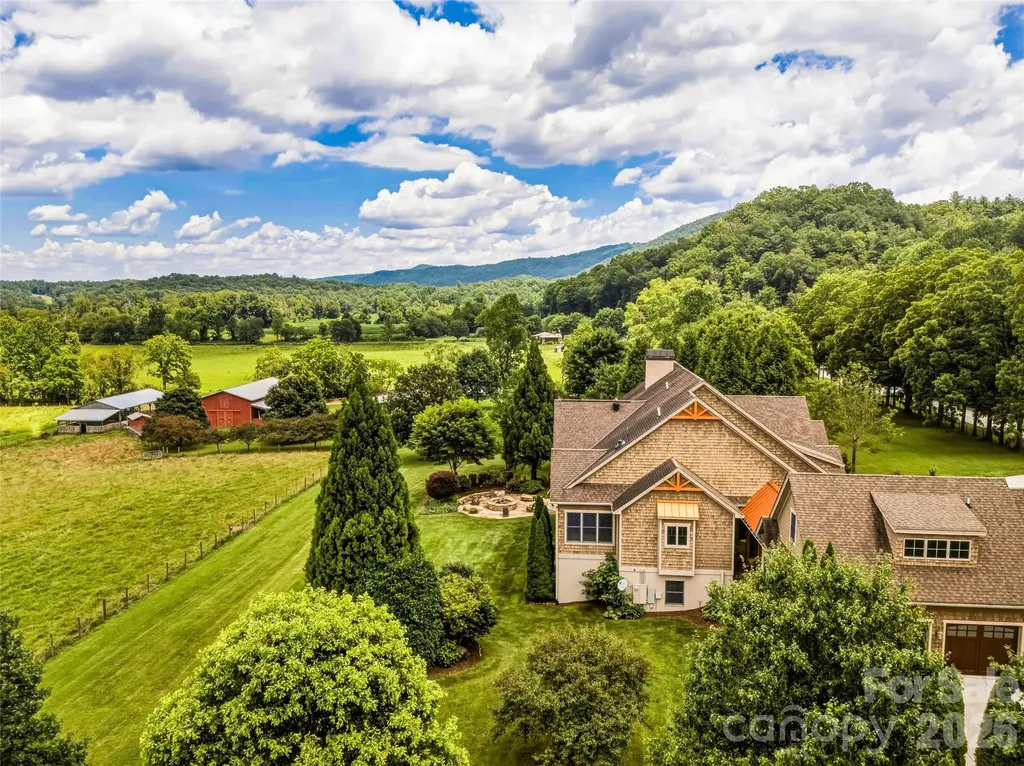 280 Walnut Hollow Road Brevard NC 28712