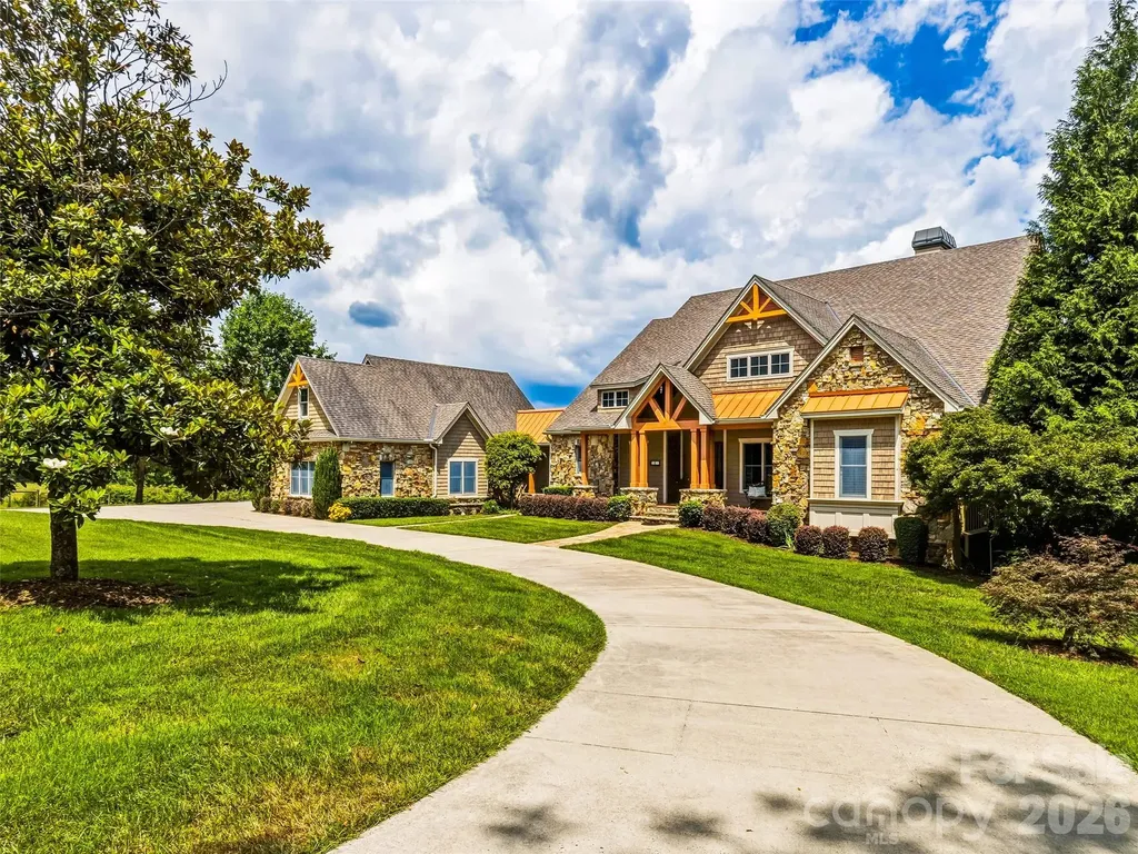 280 Walnut Hollow Road Brevard NC 28712