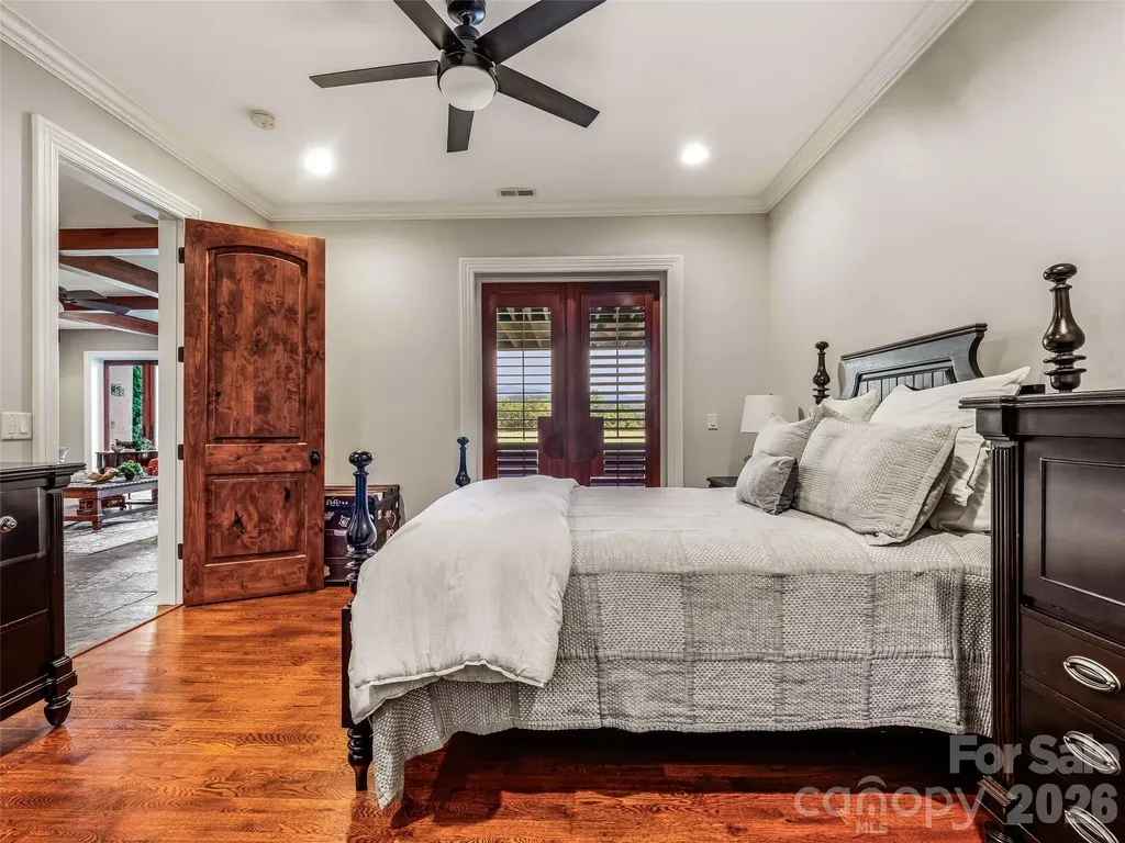 280 Walnut Hollow Road Brevard NC 28712