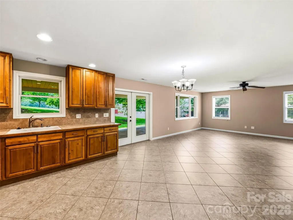 280 Walnut Hollow Road Brevard NC 28712