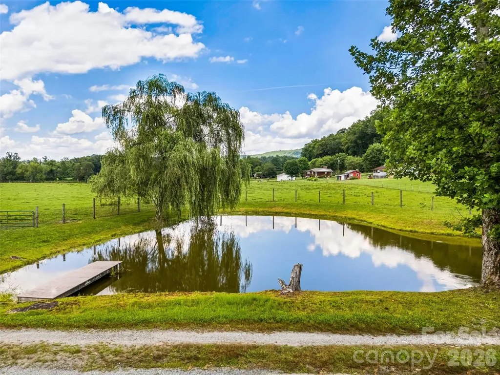 280 Walnut Hollow Road Brevard NC 28712