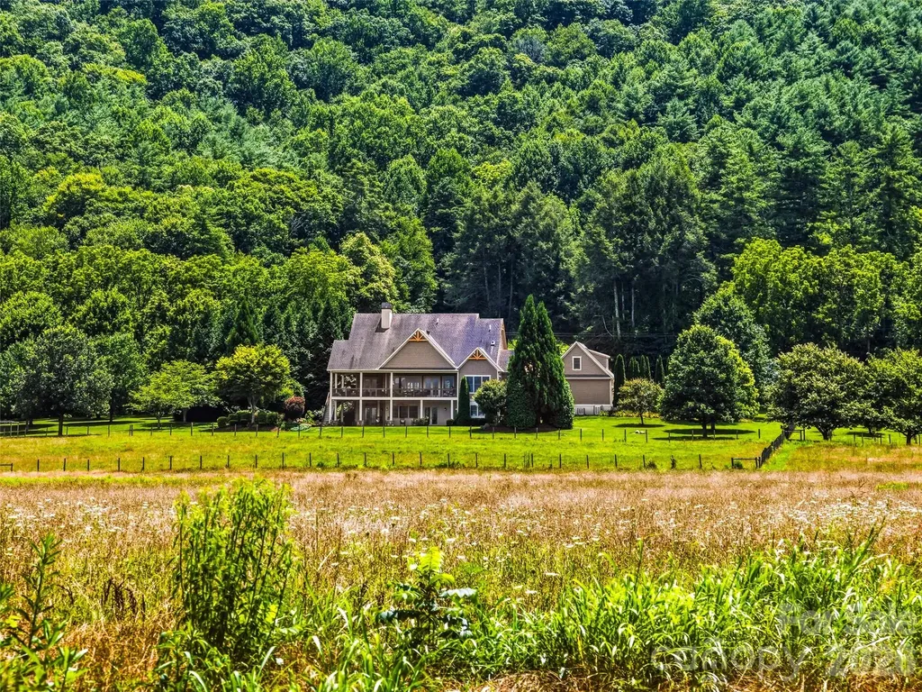 280 Walnut Hollow Road Brevard NC 28712