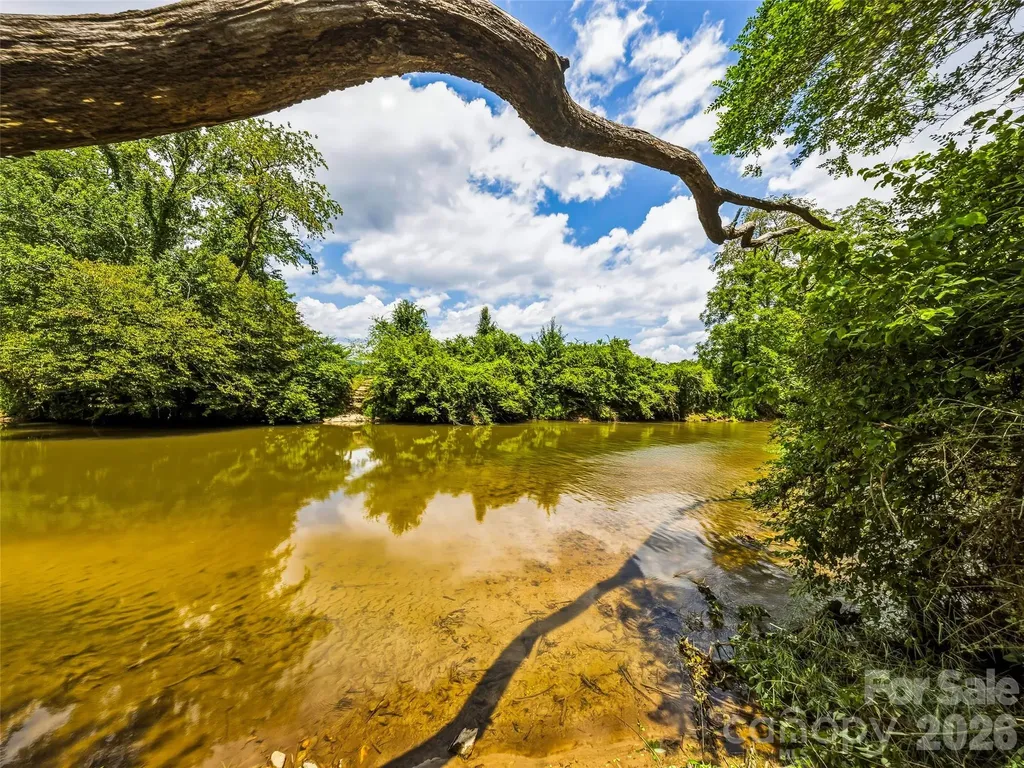 280 Walnut Hollow Road Brevard NC 28712