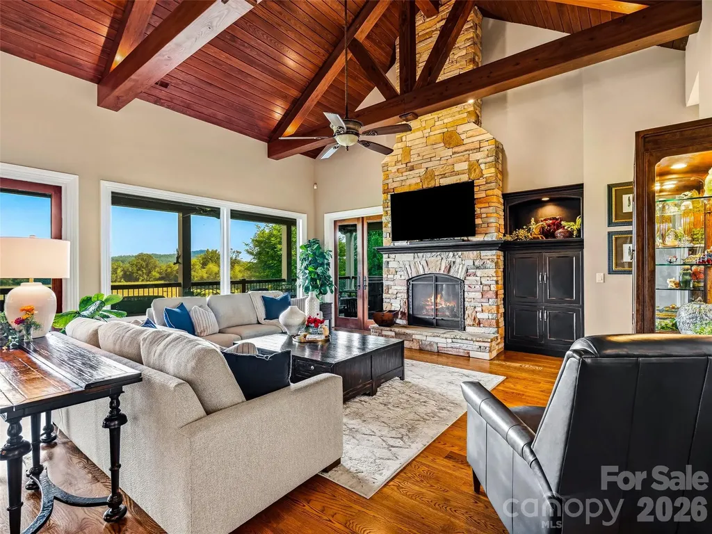 280 Walnut Hollow Road Brevard NC 28712