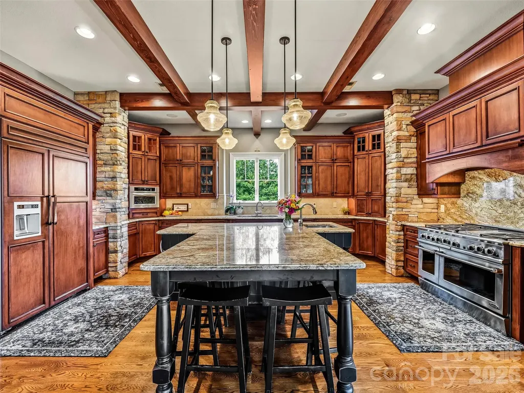 280 Walnut Hollow Road Brevard NC 28712