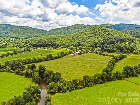 280 Walnut Hollow Road Brevard NC 28712