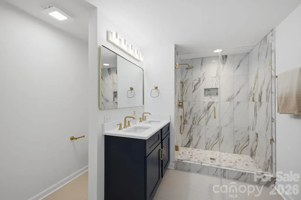 2494 Cherry Lane Denver NC 28037