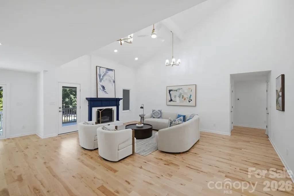 2494 Cherry Lane Denver NC 28037