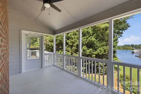 2494 Cherry Lane Denver NC 28037