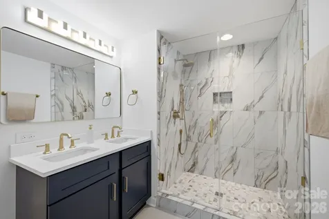 2494 Cherry Lane Denver NC 28037