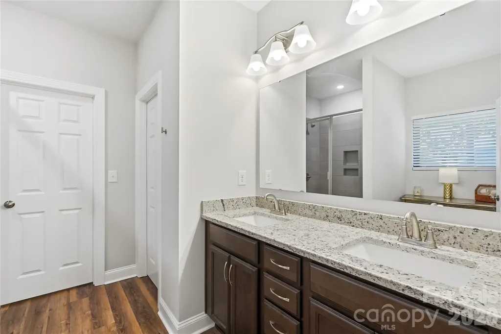 18532 Rosapenny Road Charlotte NC 28278