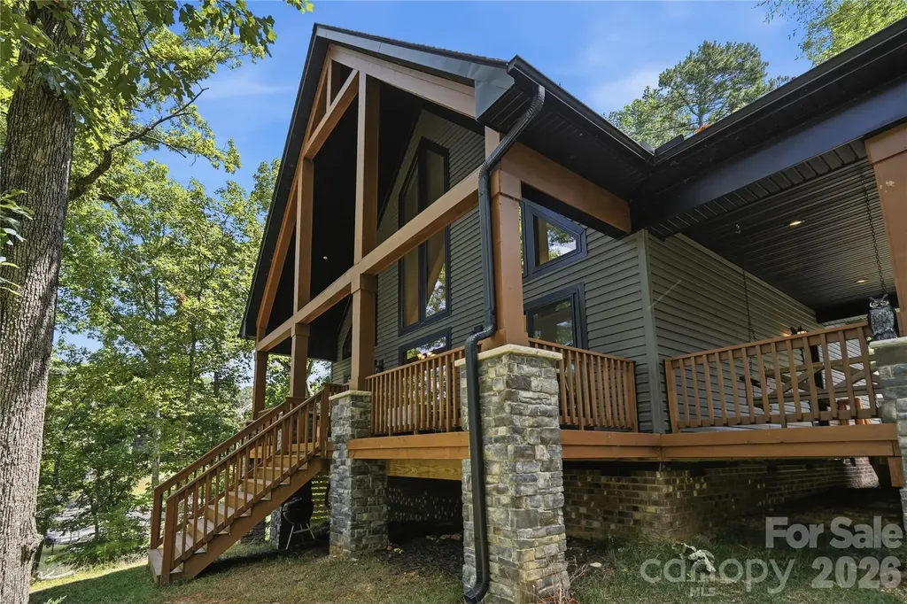 18532 Rosapenny Road Charlotte NC 28278
