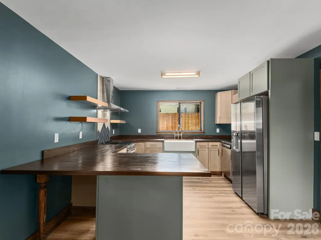 78 Travis Street Clyde NC 28721