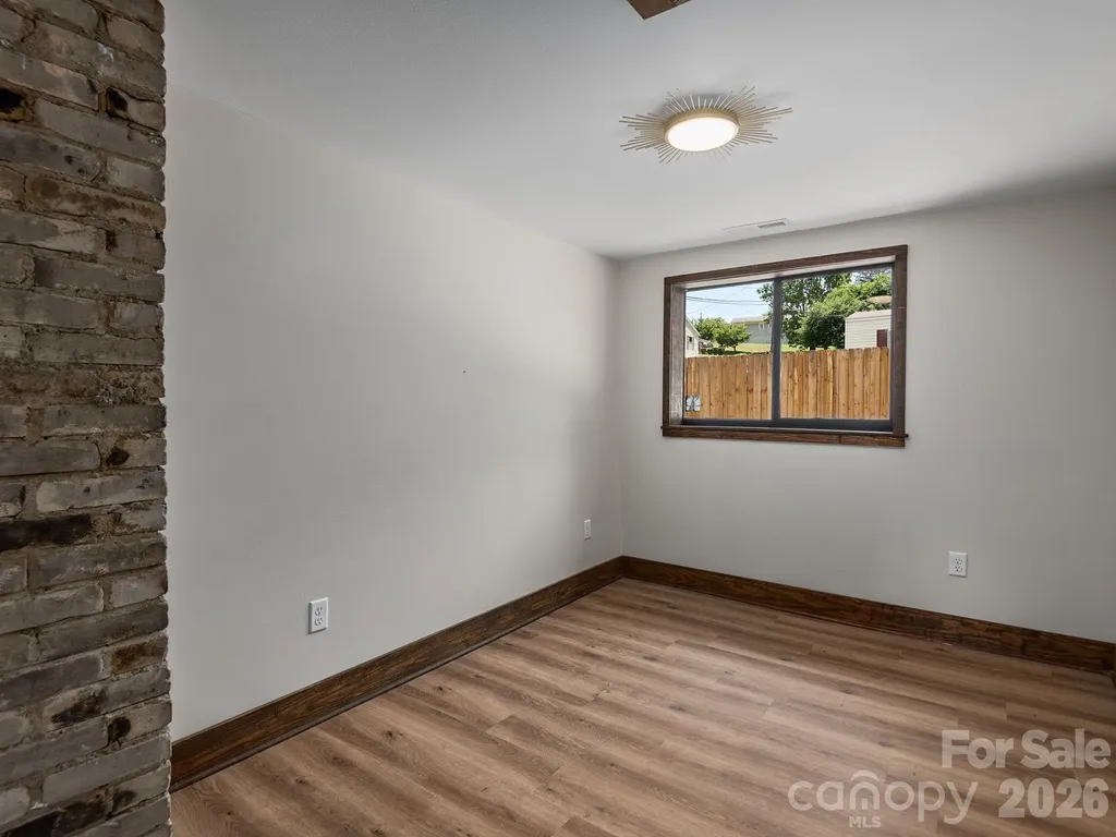 78 Travis Street Clyde NC 28721