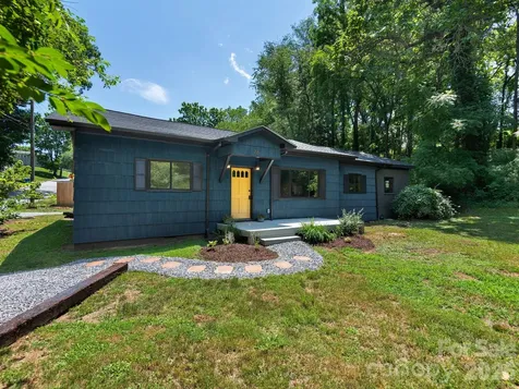 78 Travis Street Clyde NC 28721