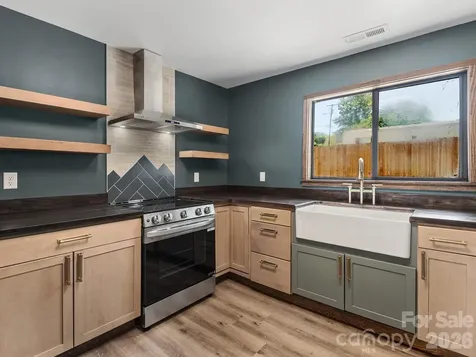 78 Travis Street Clyde NC 28721