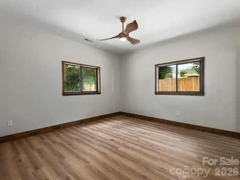 78 Travis Street Clyde NC 28721