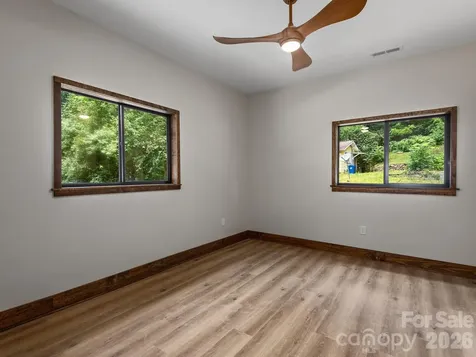 78 Travis Street Clyde NC 28721