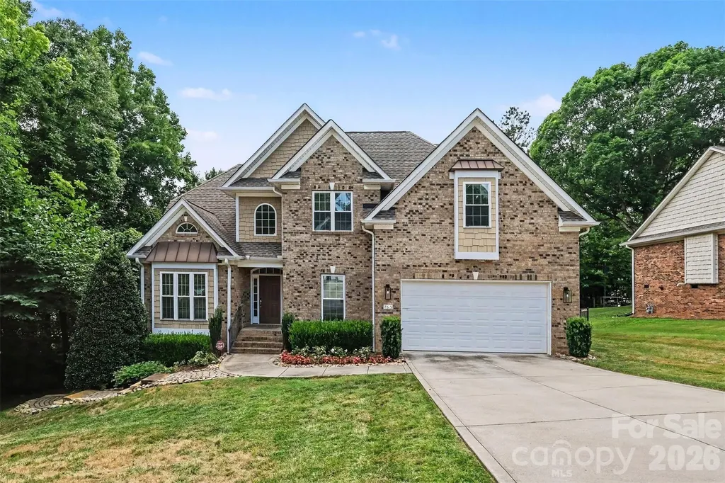 765 Sloan Street Denver NC 28037