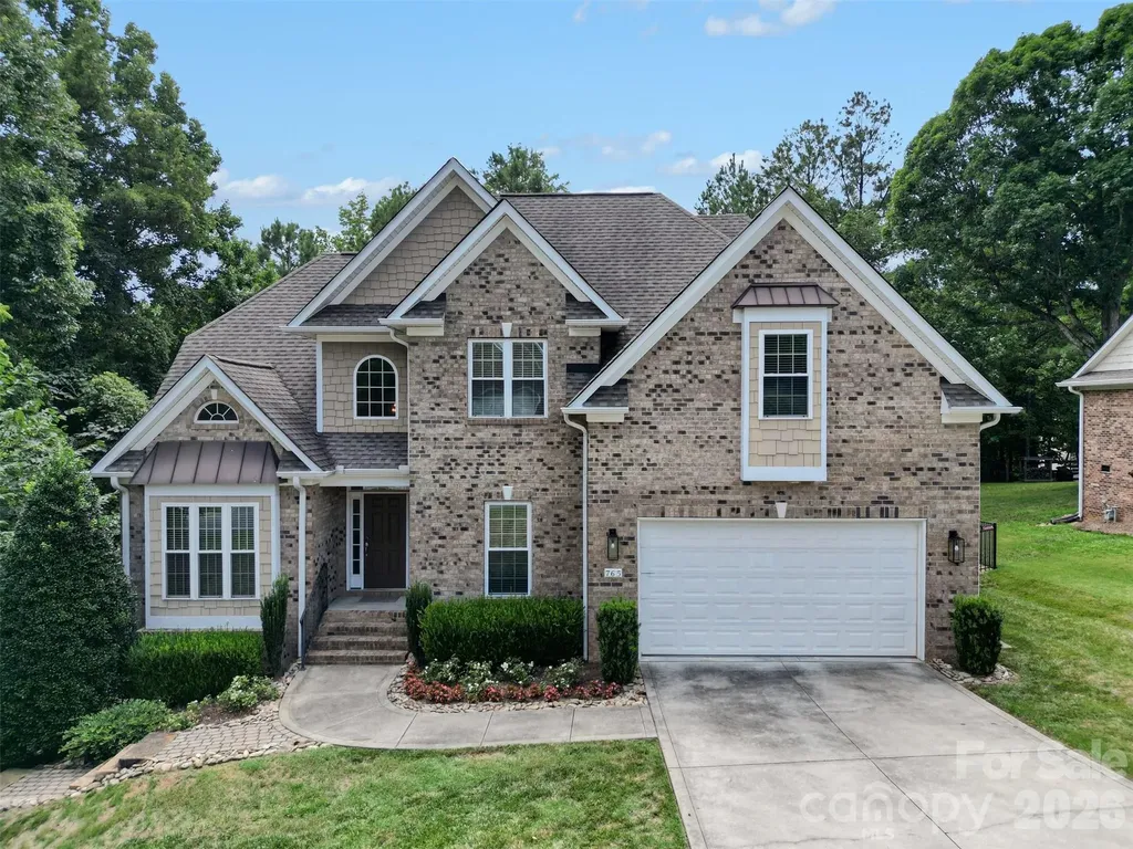 765 Sloan Street Denver NC 28037