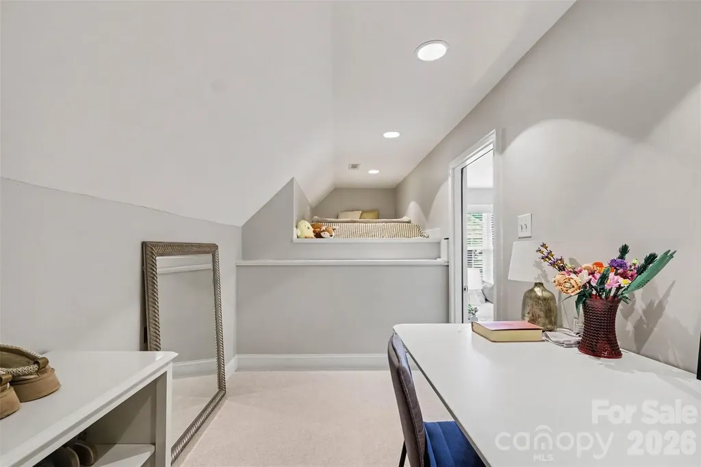 765 Sloan Street Denver NC 28037