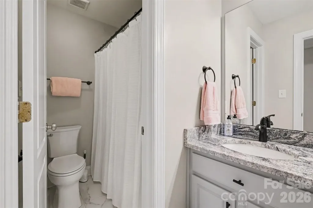 765 Sloan Street Denver NC 28037