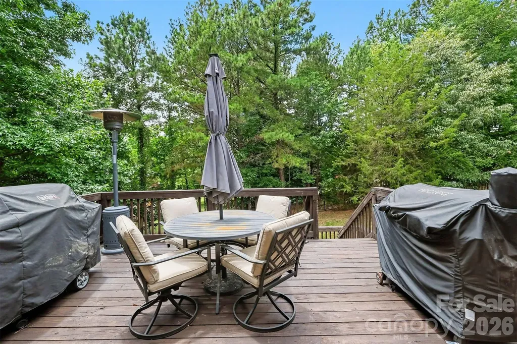765 Sloan Street Denver NC 28037