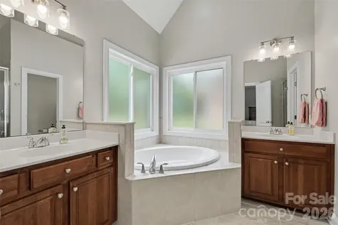 765 Sloan Street Denver NC 28037