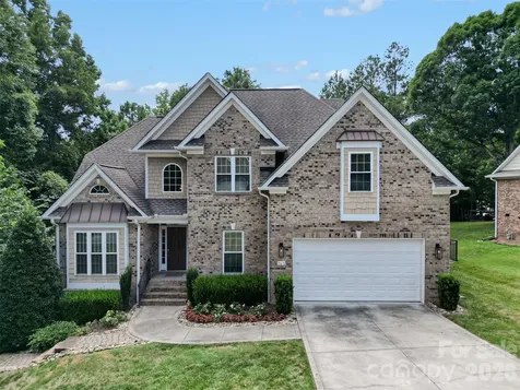 765 Sloan Street Denver NC 28037