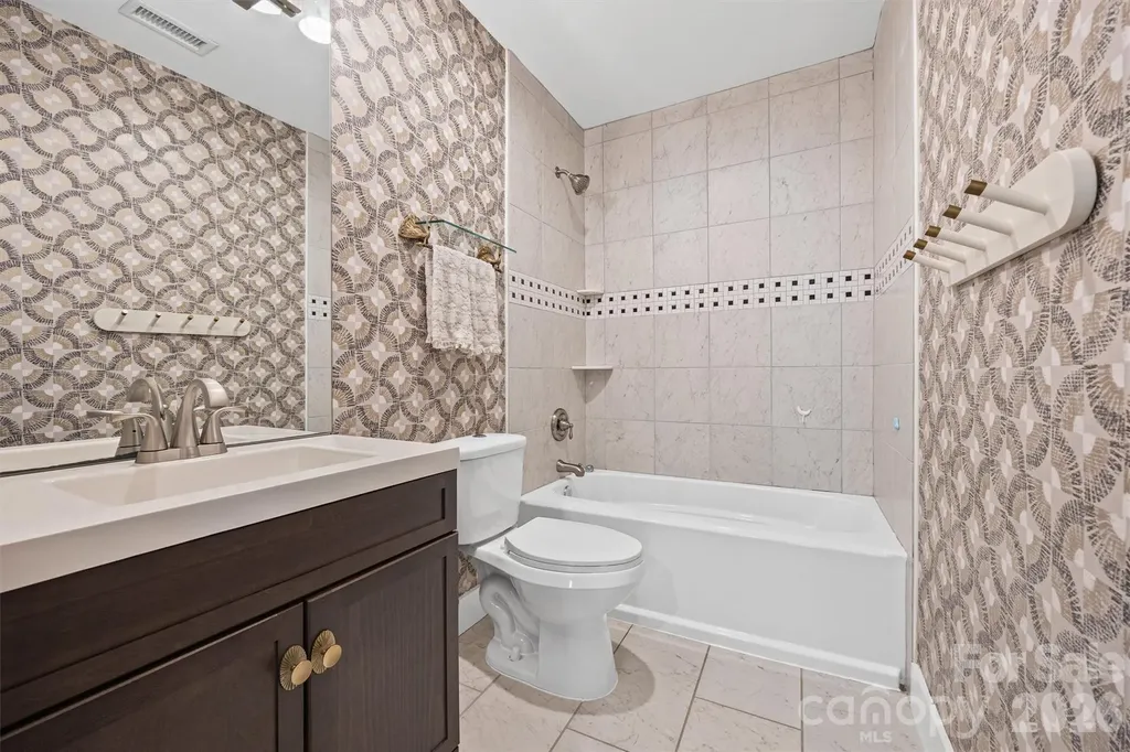 821 Woodside Avenue Charlotte NC 28205