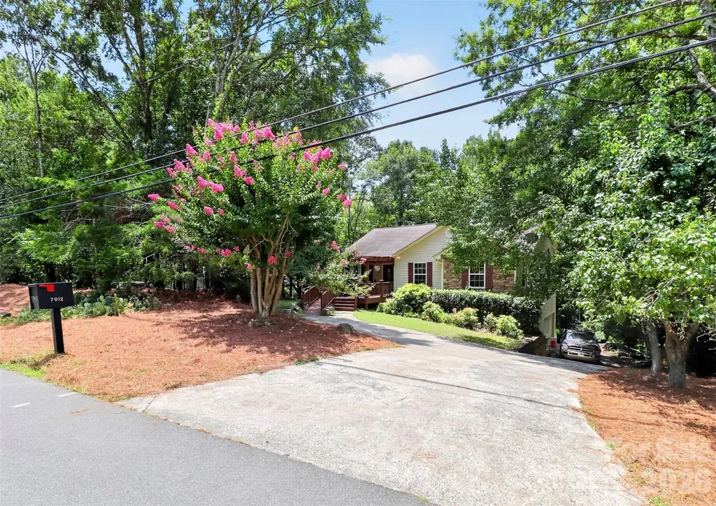 7912 Ritter Drive Charlotte NC 28270