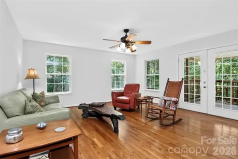 7912 Ritter Drive Charlotte NC 28270