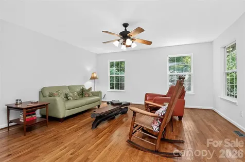 7912 Ritter Drive Charlotte NC 28270
