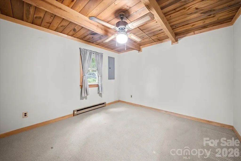 371 Patton Valley Drive Nebo NC 28761
