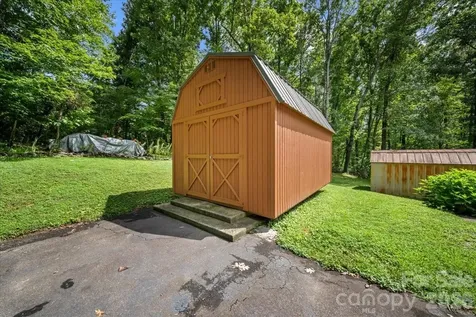 371 Patton Valley Drive Nebo NC 28761