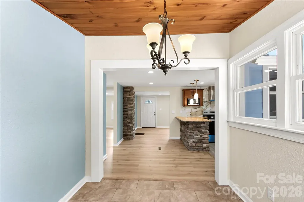 136 W Wilhemenia Street Marion NC 28752