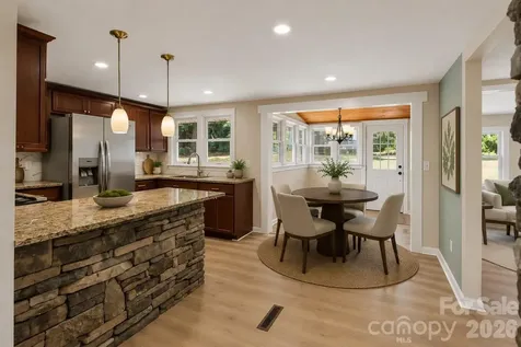 136 W Wilhemenia Street Marion NC 28752