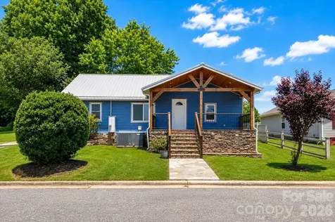 136 W Wilhemenia Street Marion NC 28752