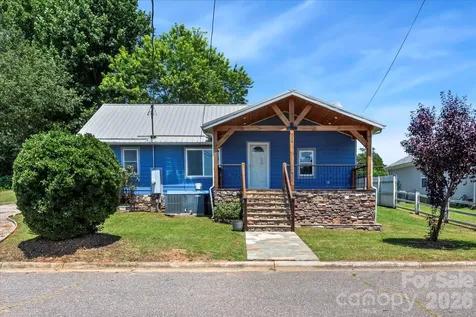 136 W Wilhemenia Street Marion NC 28752