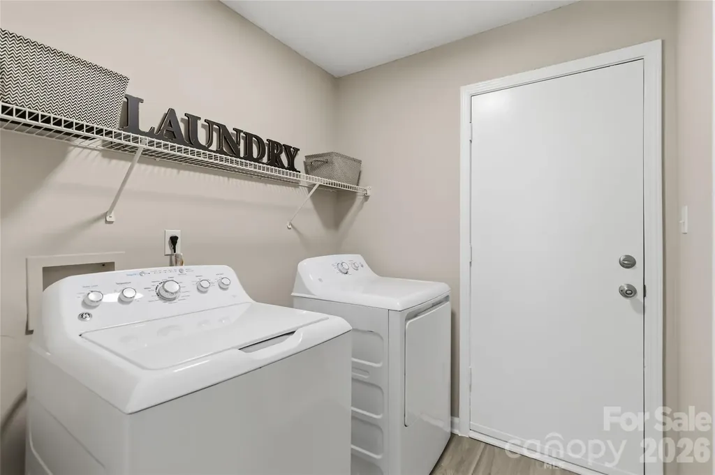 1610 Elk Creek Court Charlotte NC 28214