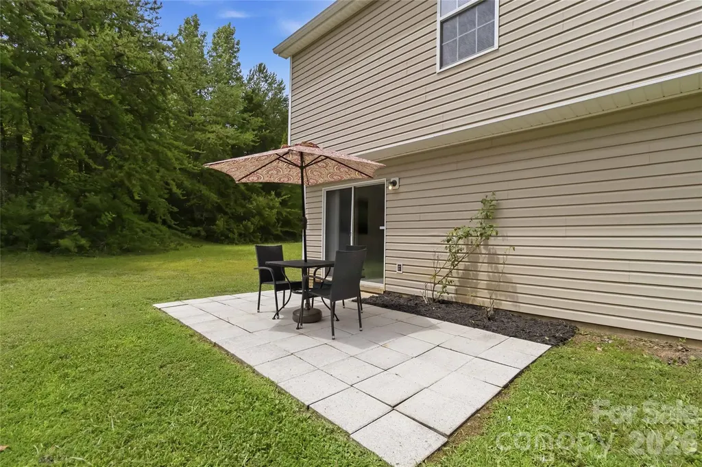 1610 Elk Creek Court Charlotte NC 28214