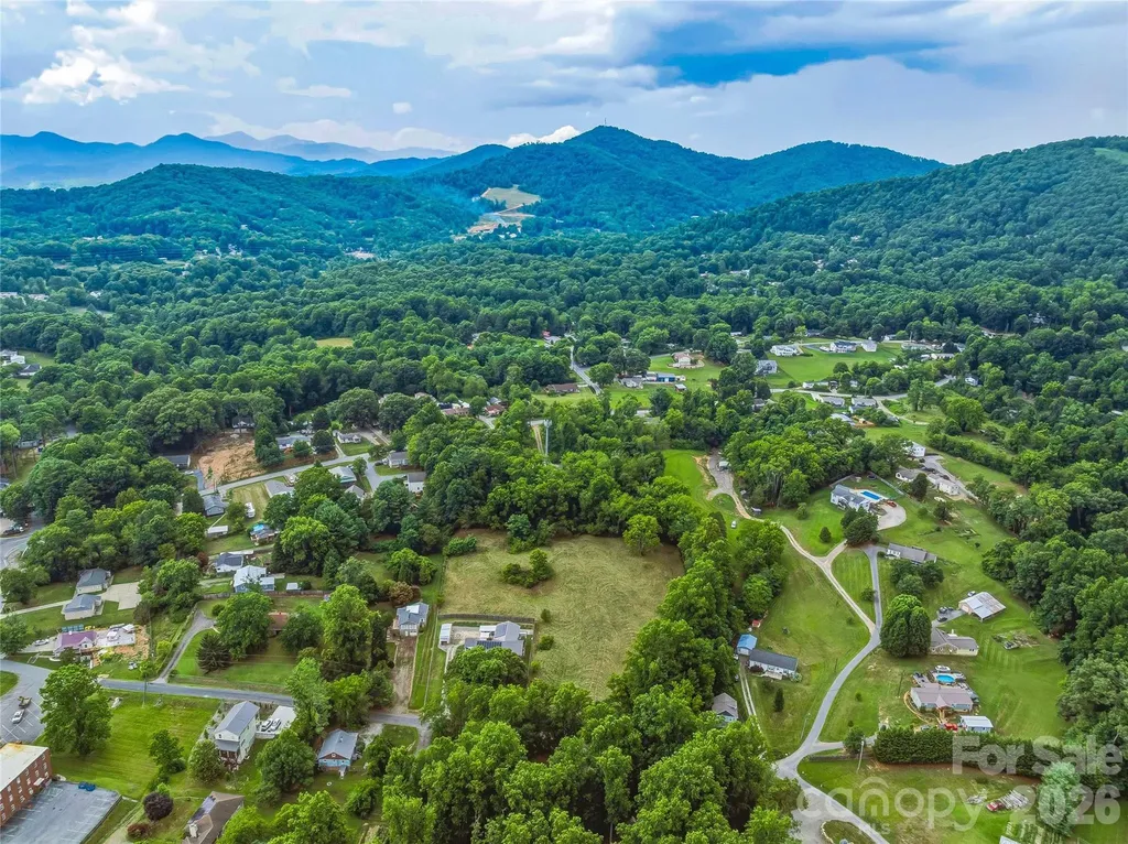 99999 Daniel Road Asheville NC 28806