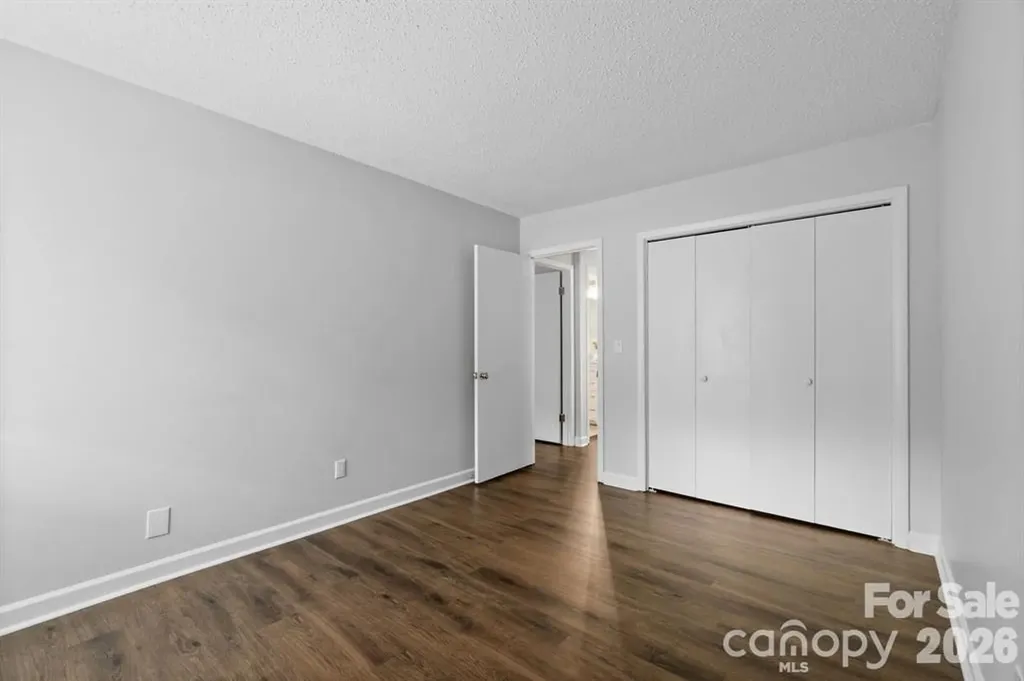 4340 N Center Street Hickory NC 28601