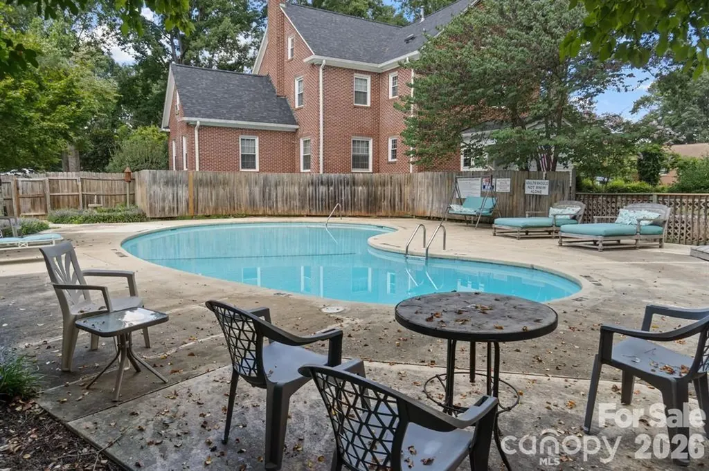 4340 N Center Street Hickory NC 28601