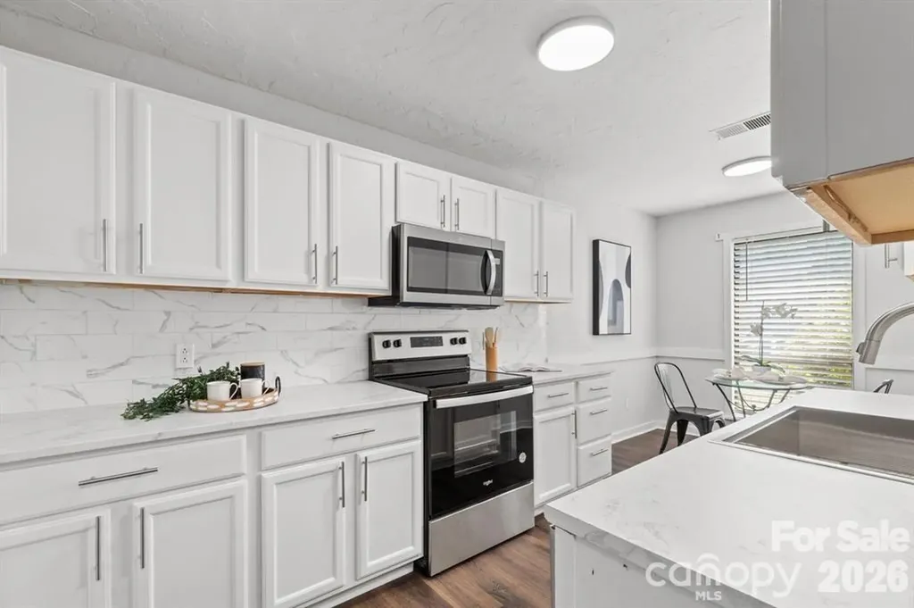 4340 N Center Street Hickory NC 28601